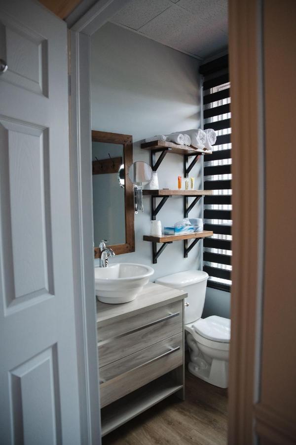 Auberge Beausejour Amqui Luaran gambar